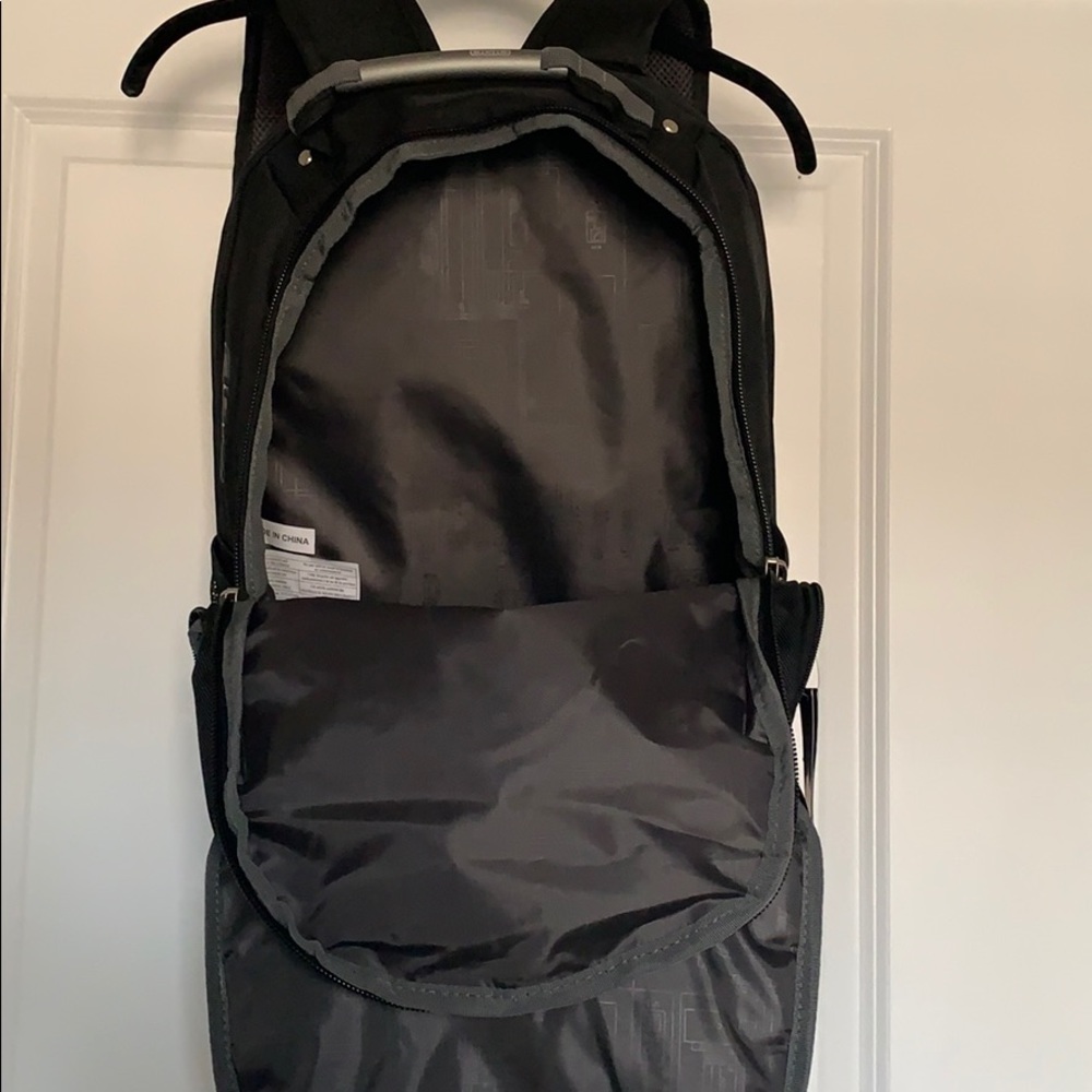 OGIO Laptop Backpack - Picture 4 of 5
